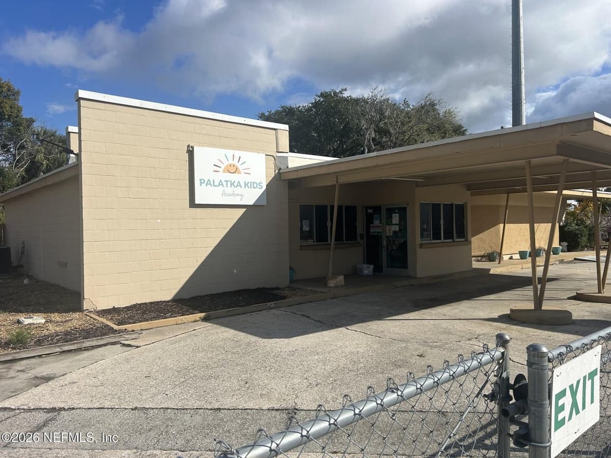 1210 ST JOHNS Avenue, Palatka, FL 32177 2