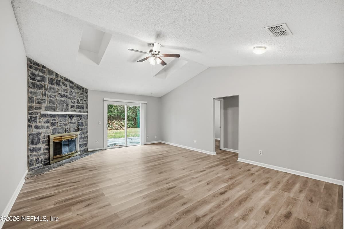 187 ANNANDALE Drive E, Jacksonville, FL 32225 3