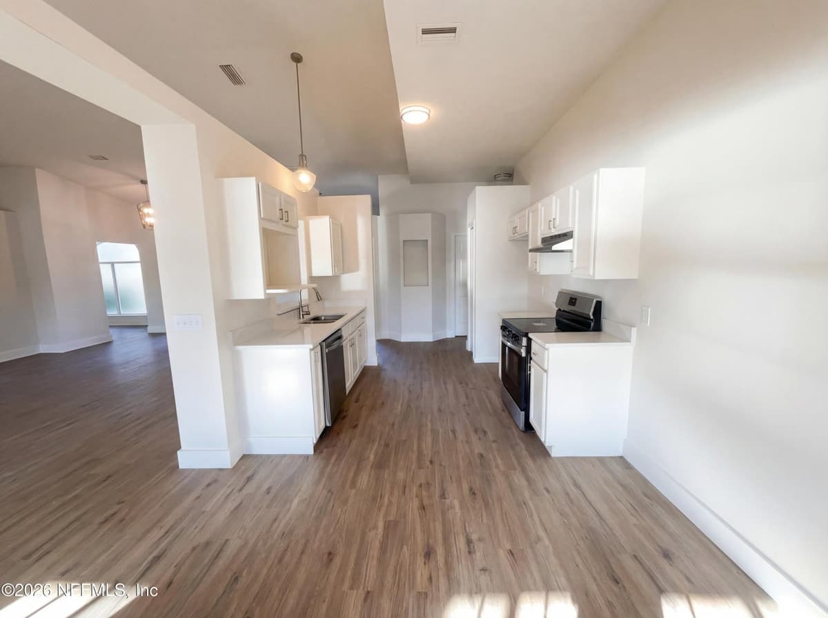978 TAMMY COVE Lane, Jacksonville, FL 32218 2