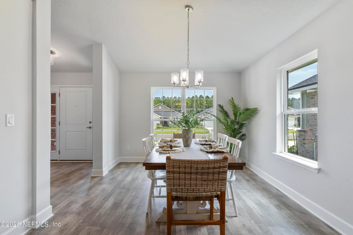 8327 HELMSLEY Boulevard, Jacksonville, FL 32219 3