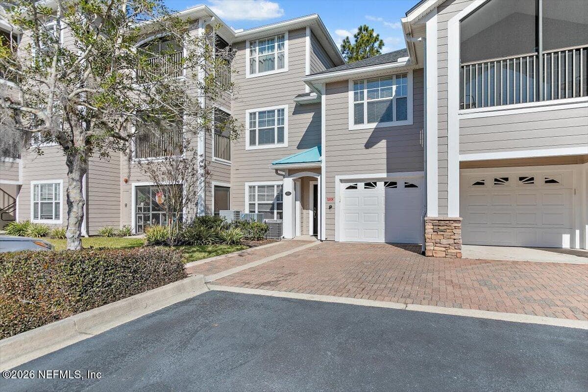 220 PRESIDENTS CUP Way 206, St. Augustine, FL 32092 2
