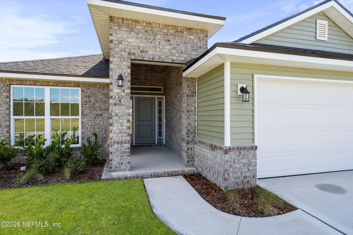 8333 HELMSLEY Boulevard, Jacksonville, FL 32219 2