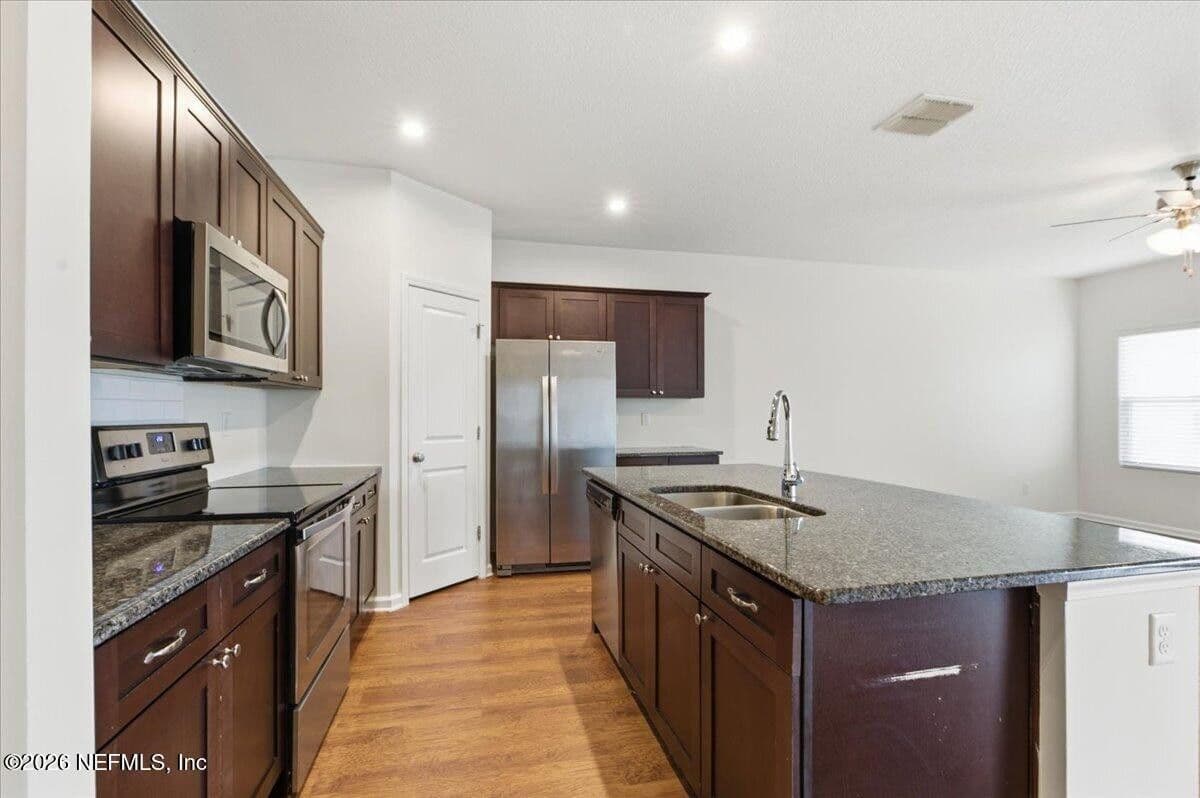 8179 RADICAN Road, Jacksonville, FL 32219 3
