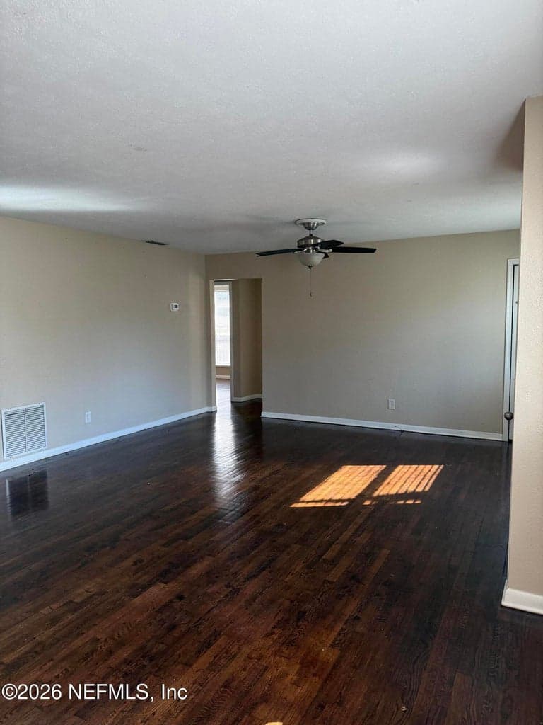 8515 MAPLE Street, Jacksonville, FL 32244 2