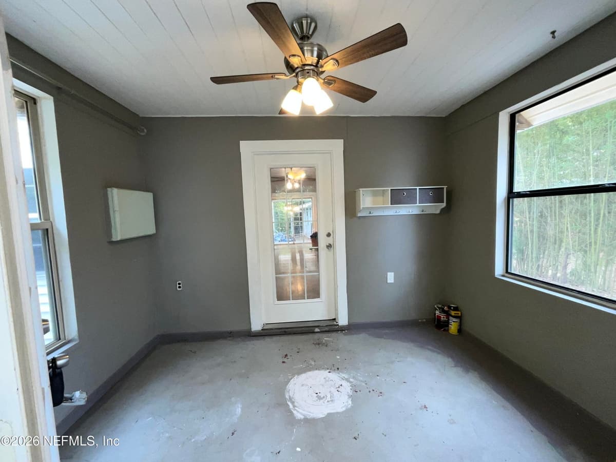 2737 LAKE SHORE Boulevard, Jacksonville, FL 32210 3