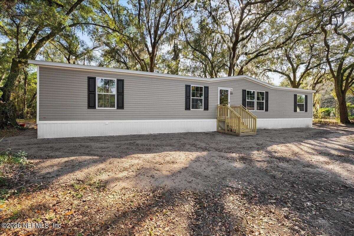 3121 BAINBRIDGE Road 1, Palatka, FL 32177 2