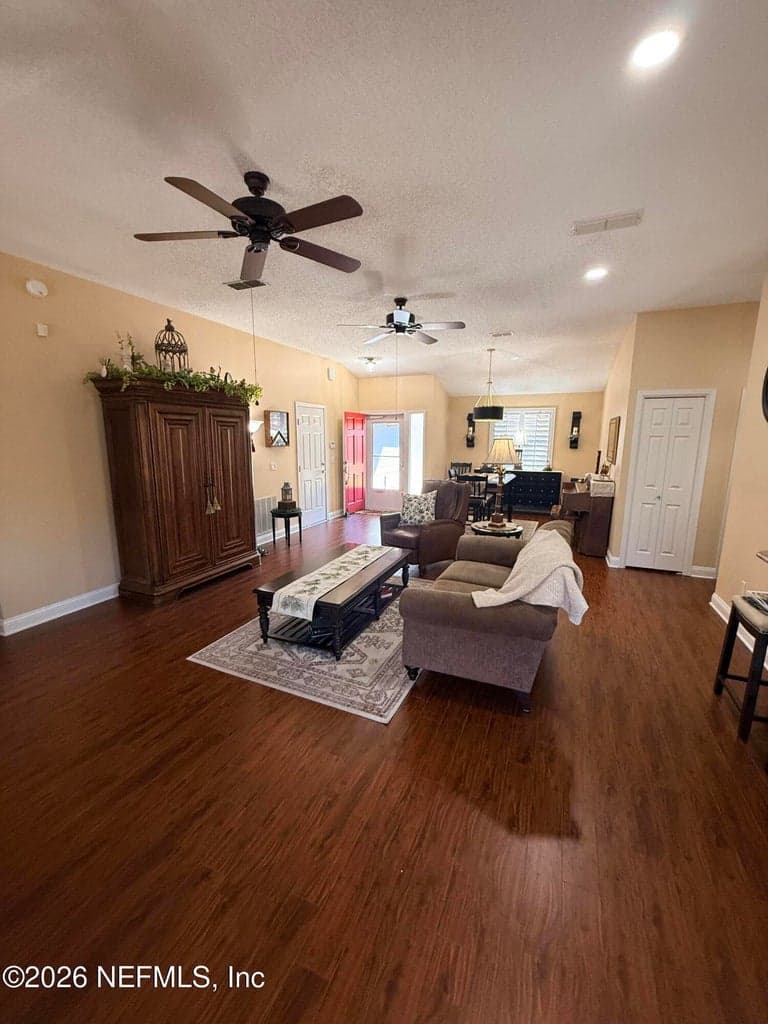 11430 BEECHER Circle E, Jacksonville, FL 32223 3