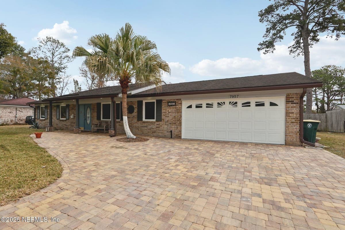 7957 JOLLIET Drive, Jacksonville, FL 32217 2