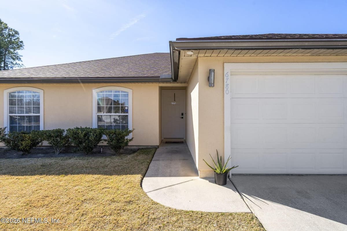 6780 GENTLE OAKS Drive, Jacksonville, FL 32244 3