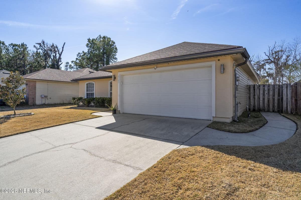 6780 GENTLE OAKS Drive, Jacksonville, FL 32244 2