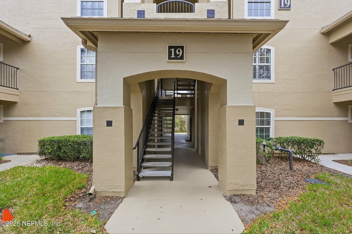 1701 THE GREENS Way 1923, Jacksonville Beach, FL 32250 3
