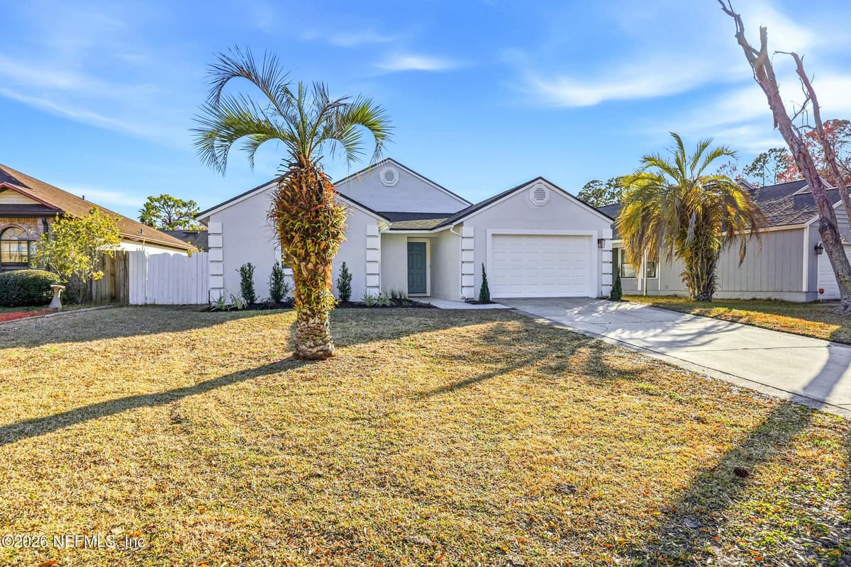 2170 THE WOODS Drive E, Jacksonville, FL 32246 2