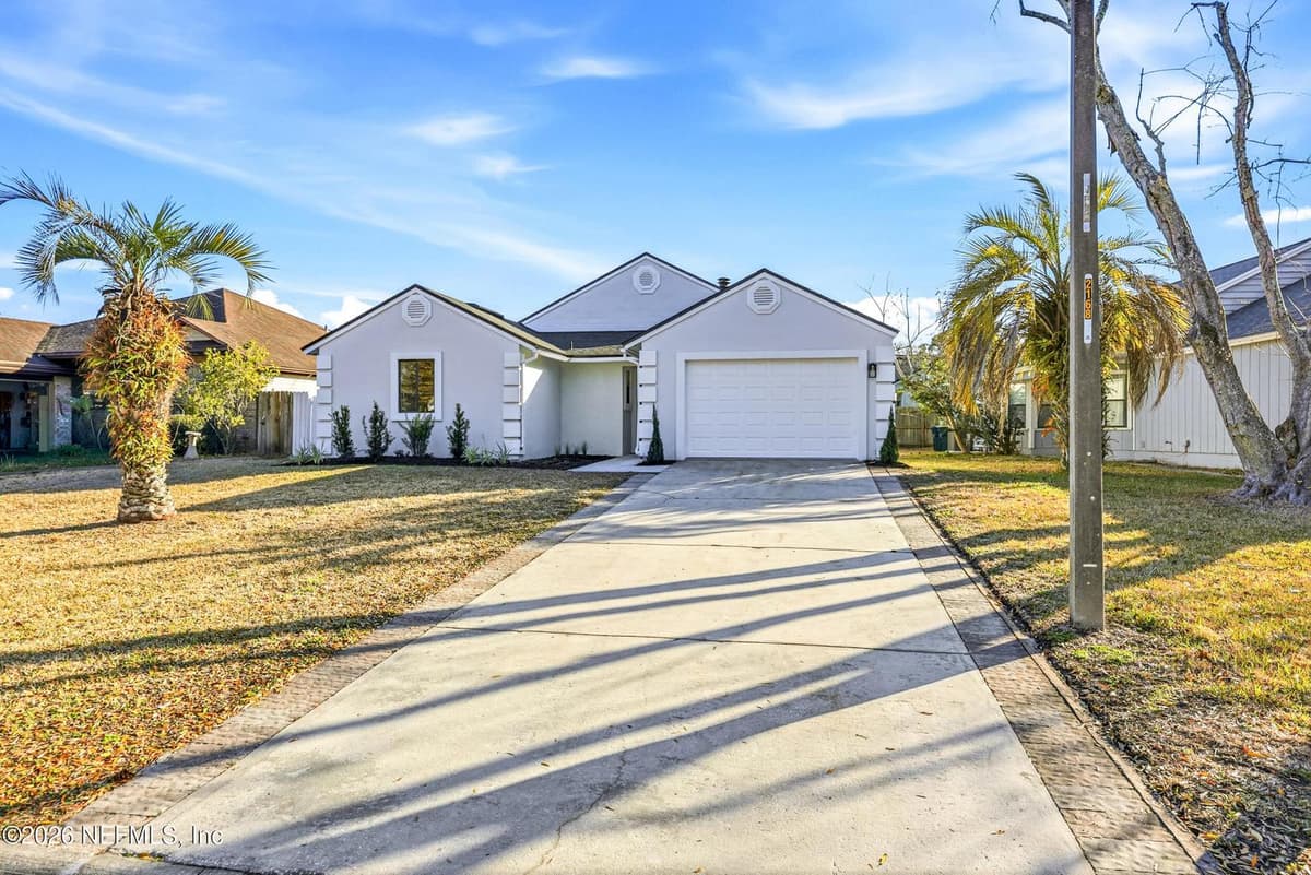 2170 THE WOODS Drive E, Jacksonville, FL 32246 3