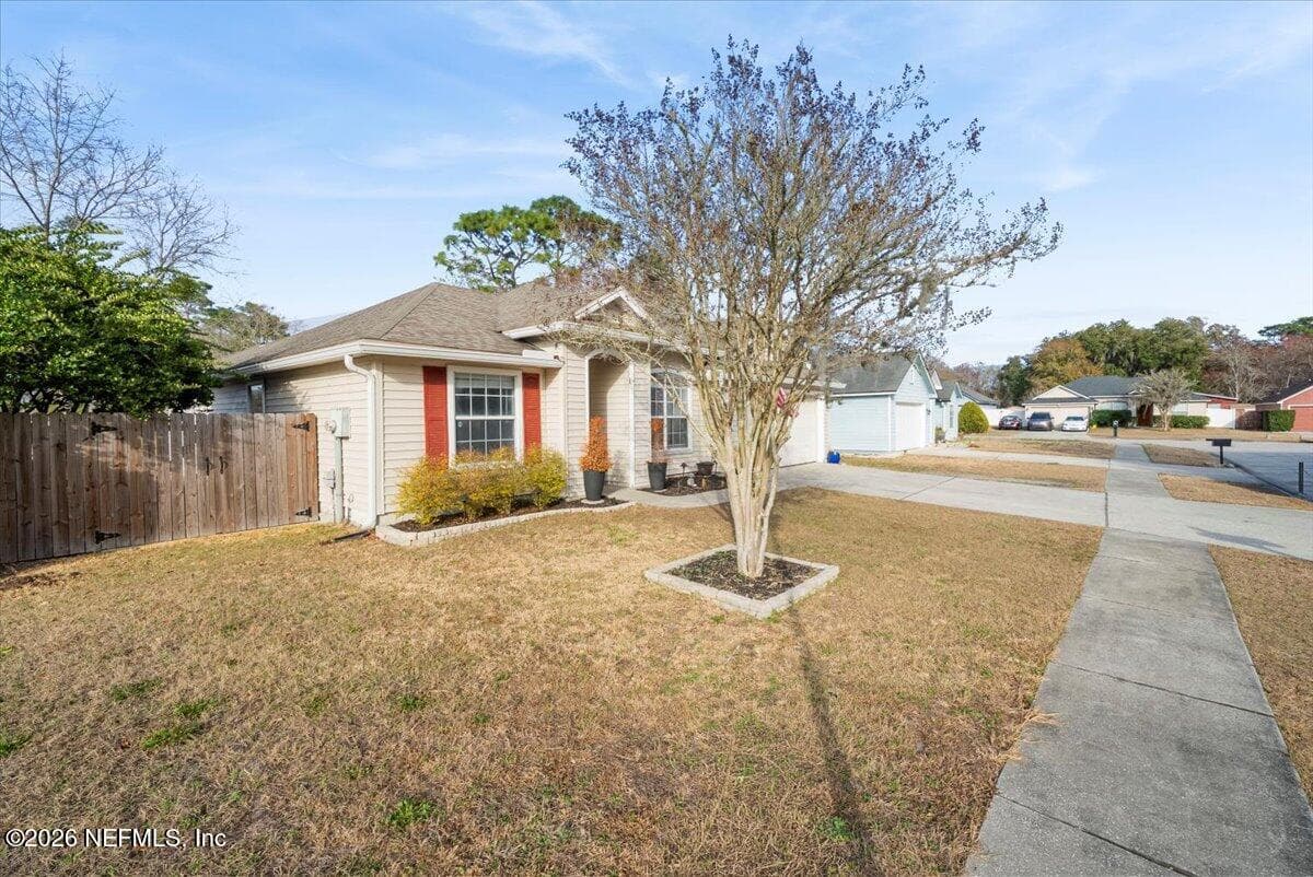 7945 DELTA POST Drive S, Jacksonville, FL 32244 2