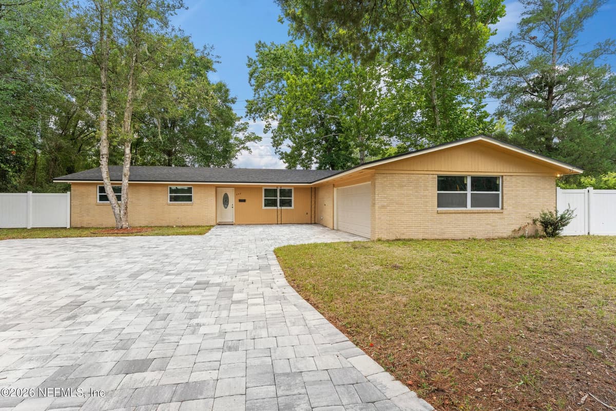 688 CLAIRE Lane, Orange Park, FL 32073 2