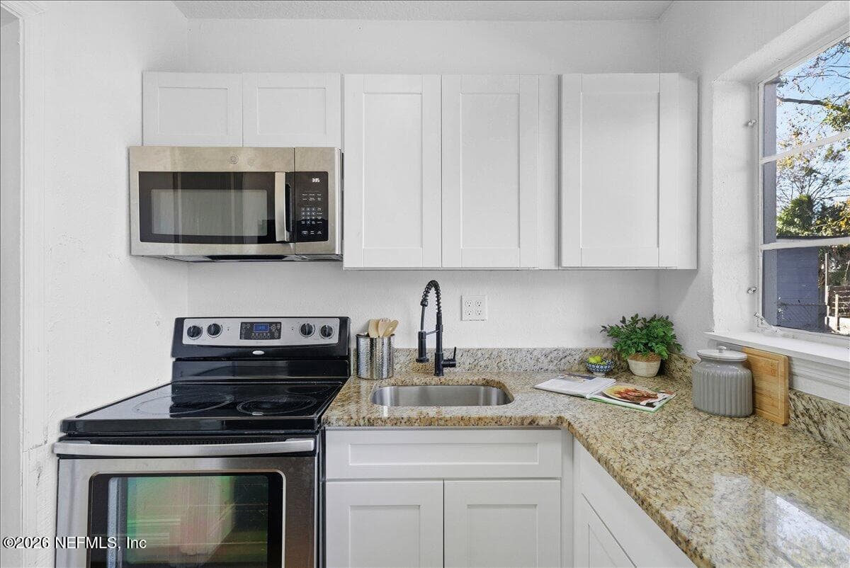 5037 CAMILLE Avenue, Jacksonville, FL 32210
