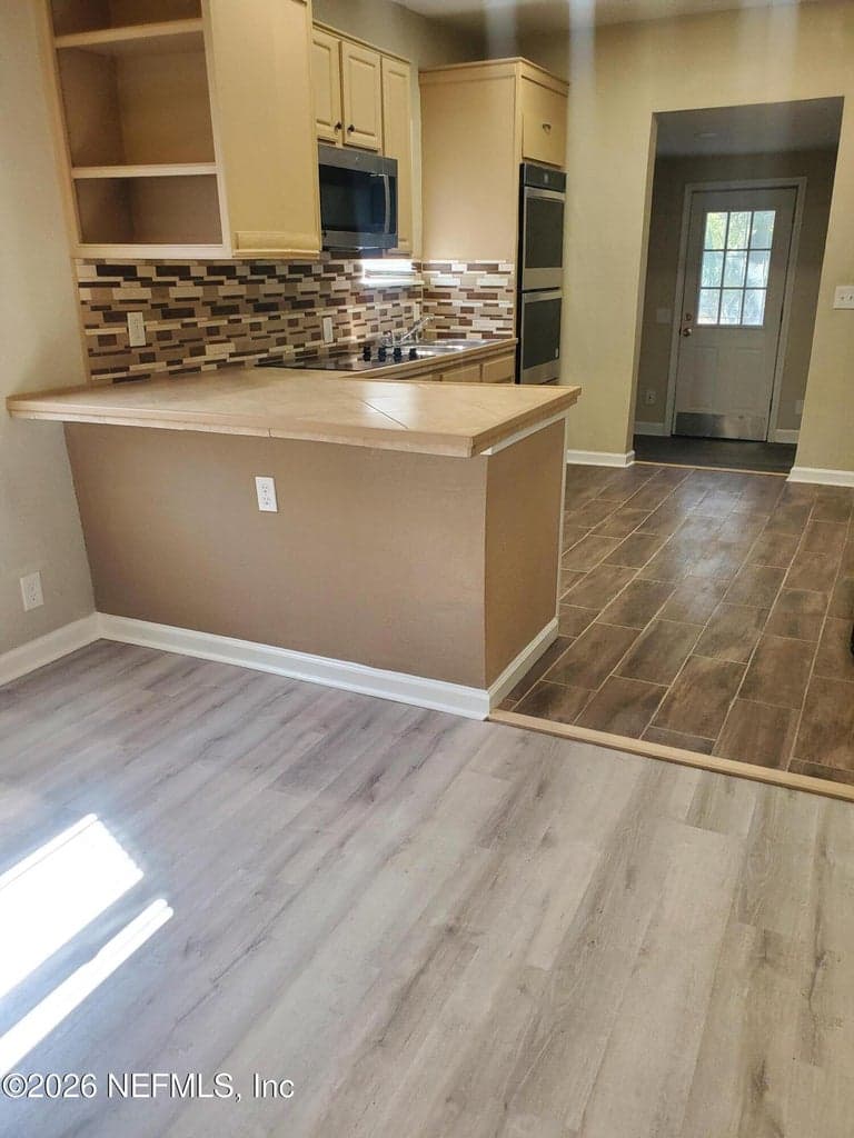 2044 MT HERMAN Street, Jacksonville, FL 32209 3