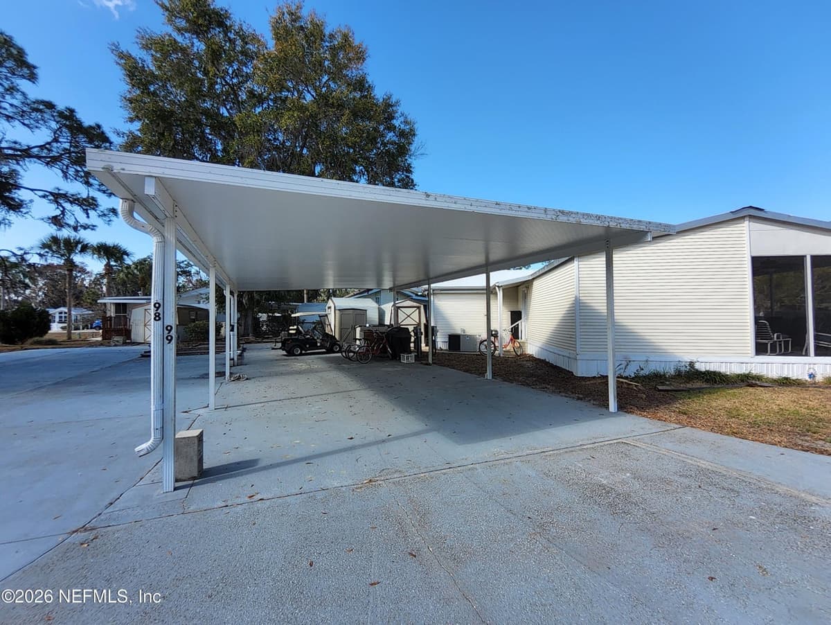 1074 FRONT LOTS 98 & 99 Street, Welaka, FL 32193 2
