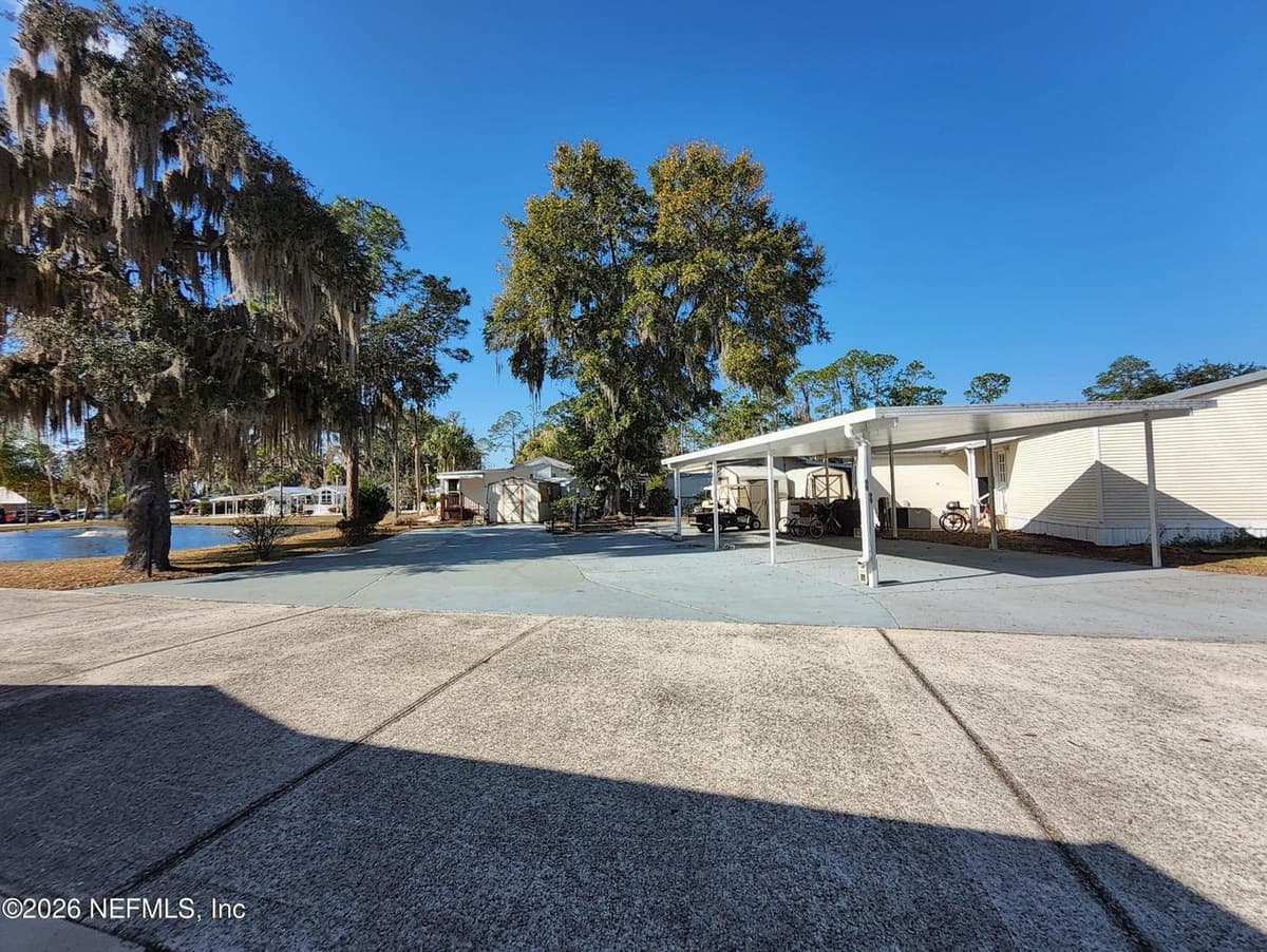 1074 FRONT LOTS 98 & 99 Street, Welaka, FL 32193 3