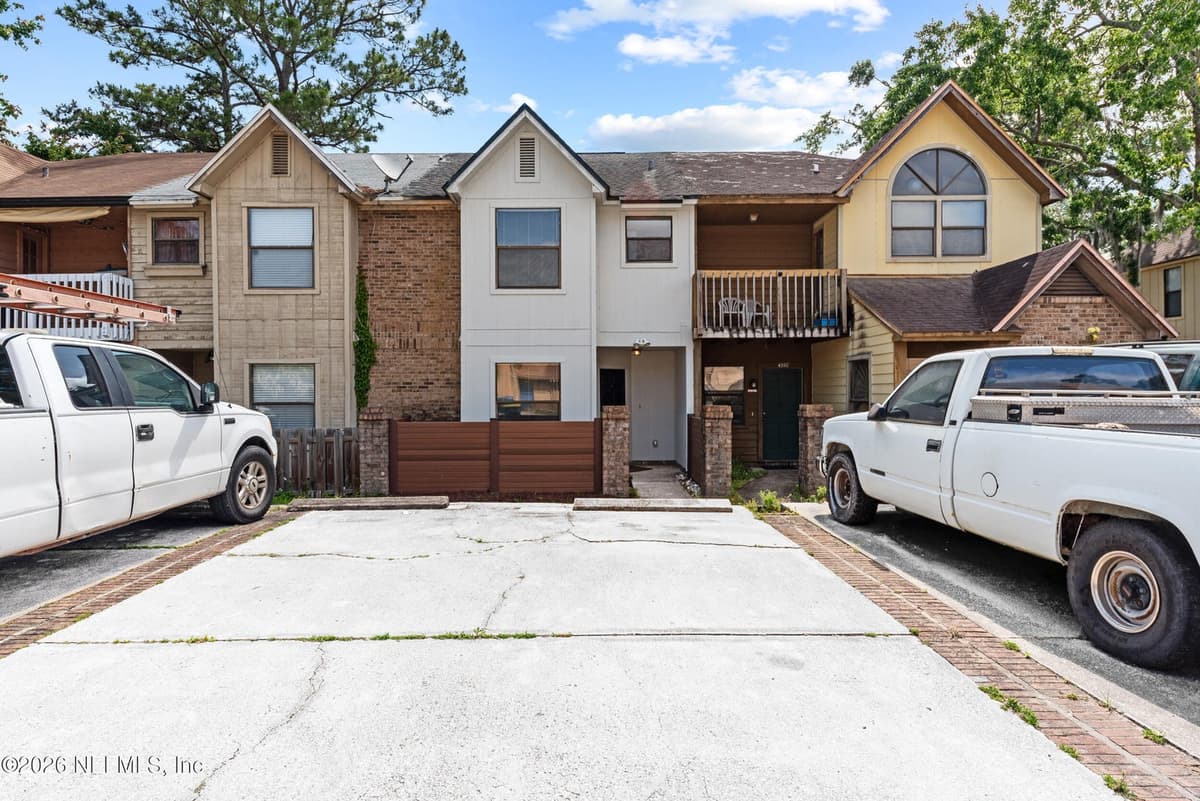 4259 POLO Court, Jacksonville, FL 32277 2