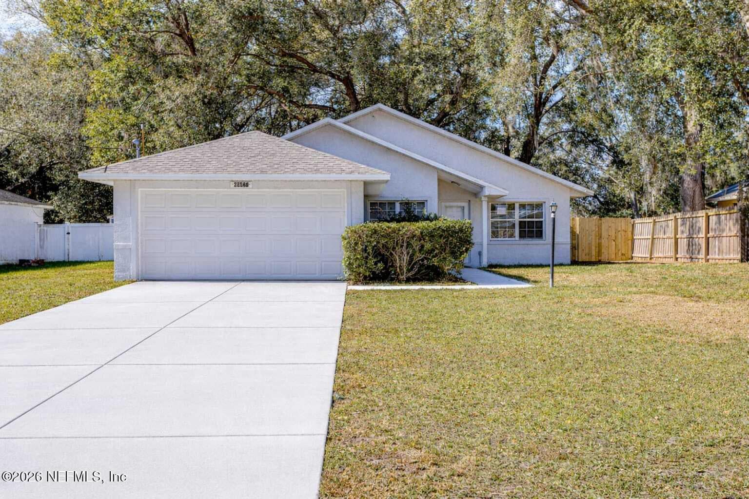 40021 PARKINSONIA Street, Lady Lake, FL 32159