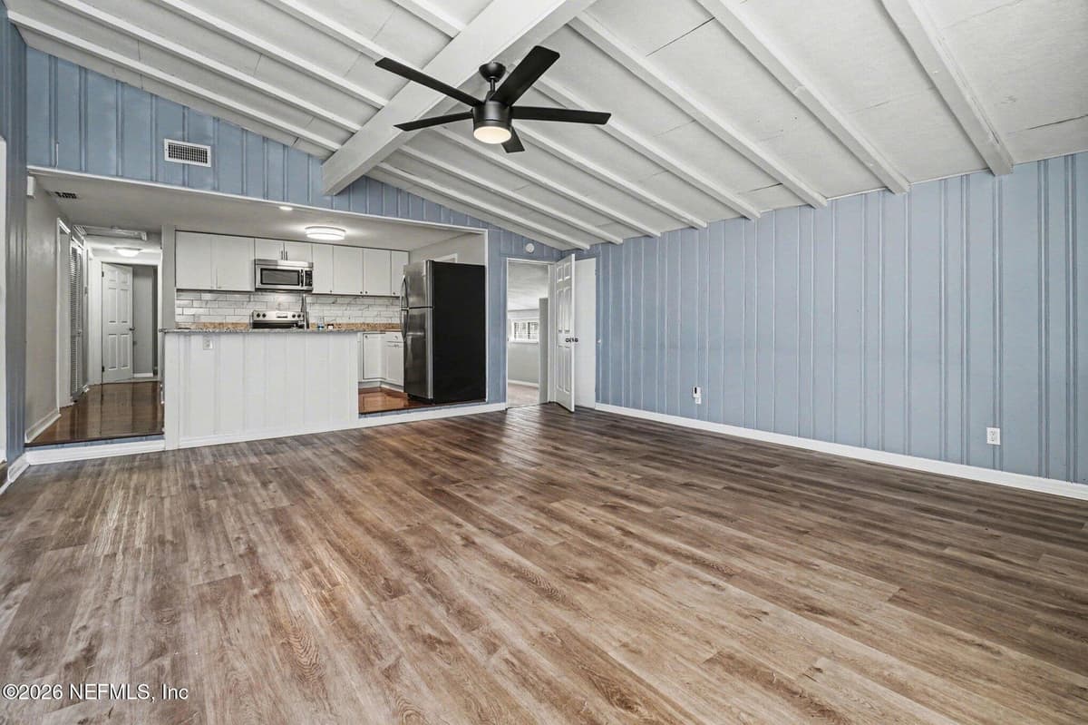 1113 FOUNTAIN Road, Jacksonville, FL 32205 3