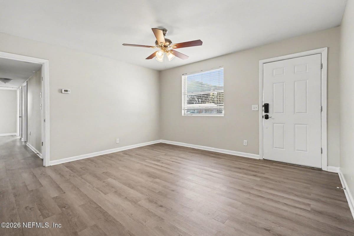 11325 SOFORENKO Drive, Jacksonville, FL 32218 3