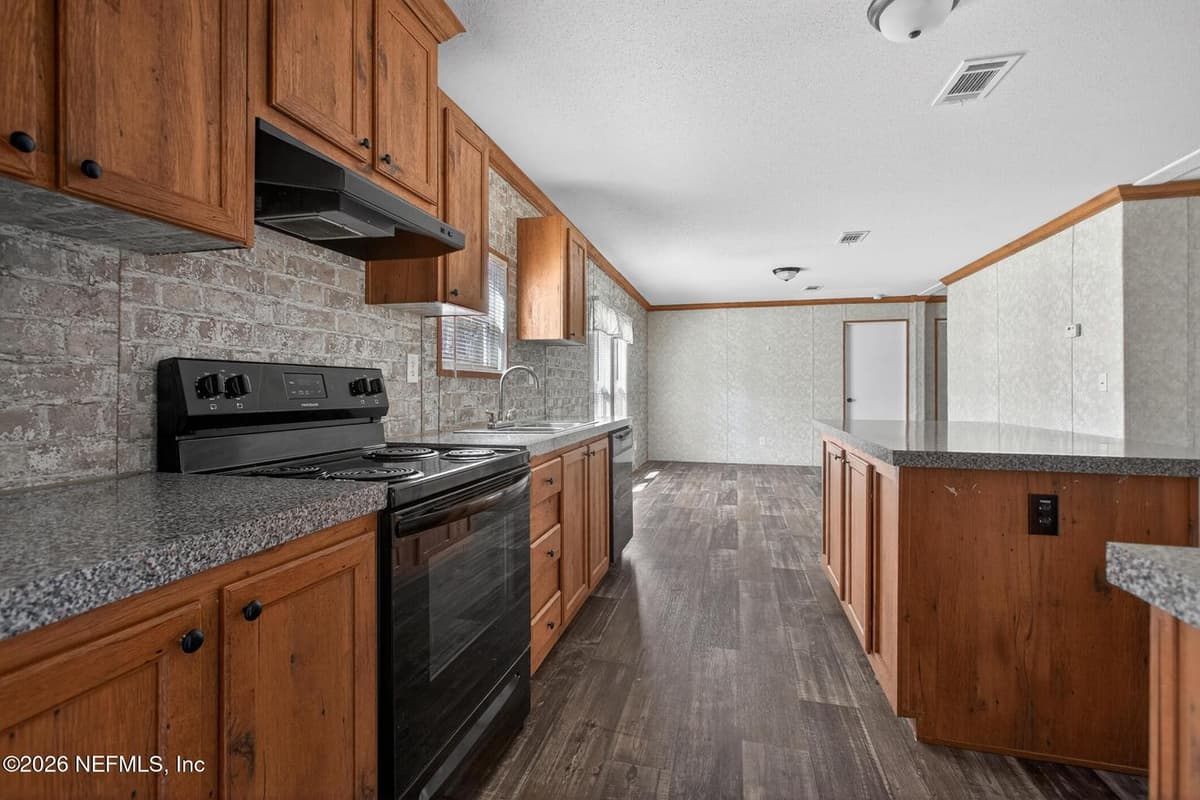 69 AZALEA Avenue, Middleburg, FL 32068 3