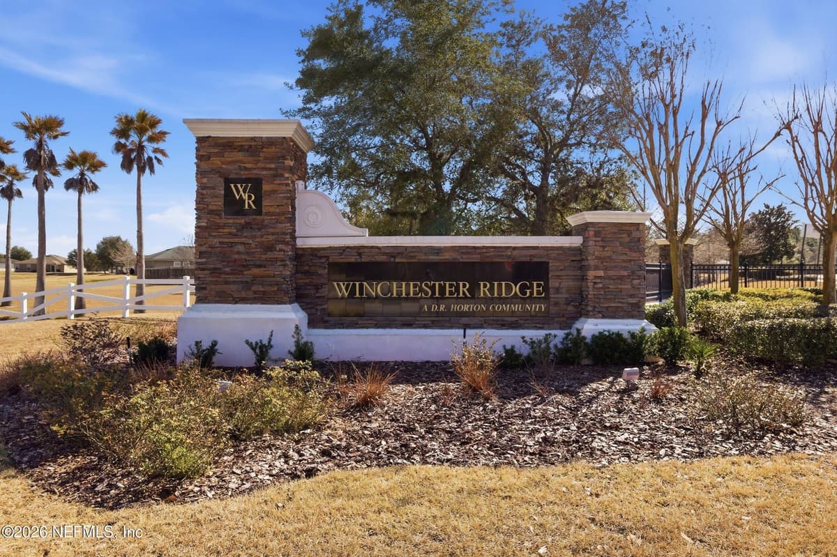 6015 BUCKING BRONCO Drive, Jacksonville, FL 32234 2