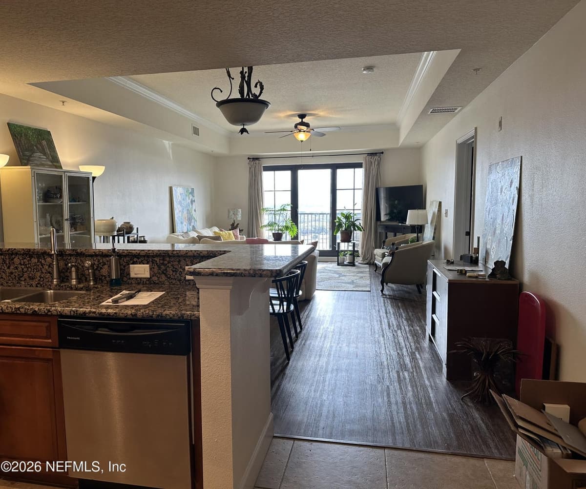 1478 RIVERPLACE Boulevard 1801, Jacksonville, FL 32207 3