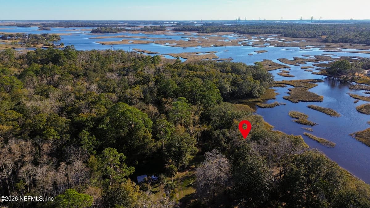 5480 CEDAR POINT Road, Jacksonville, FL 32226 2