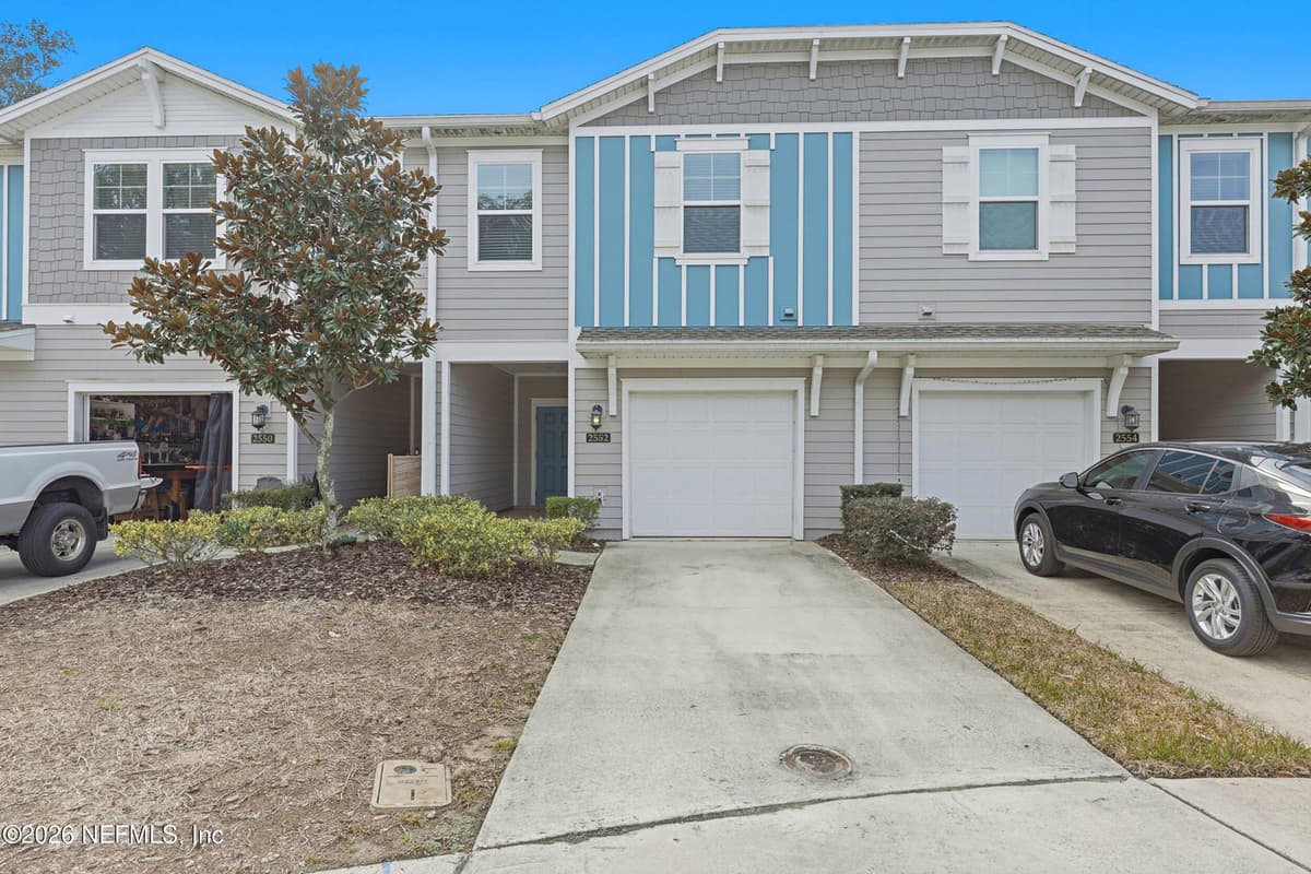 2552 SANDY DUNE Drive, Jacksonville, FL 32233 2