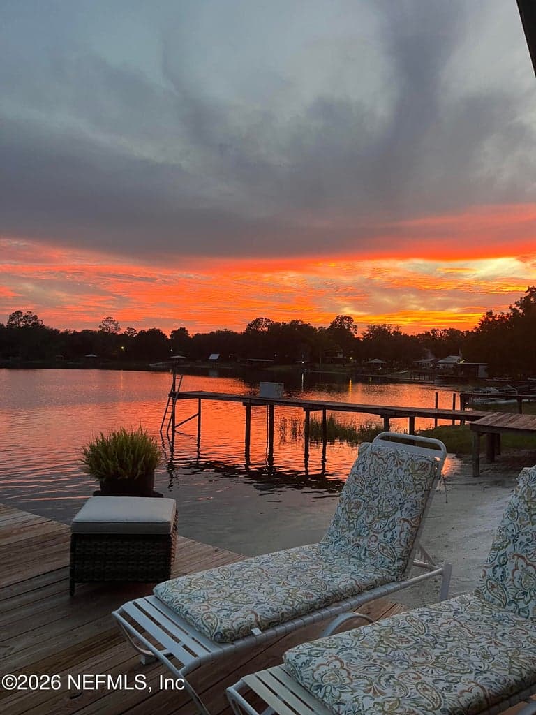 107 CHURCH LAKE Drive, Interlachen, FL 32148