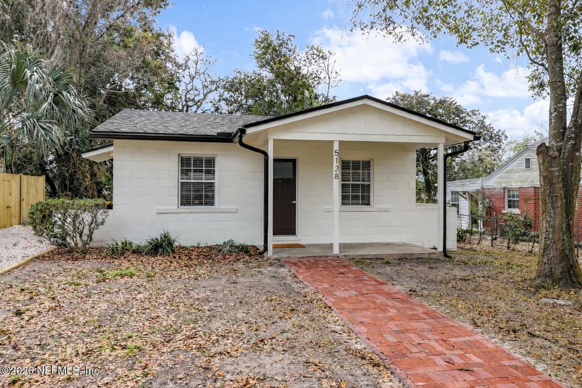 5128 SUNDERLAND Road, Jacksonville, FL 32210 3