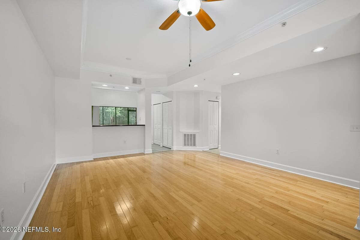 9745 TOUCHTON Road 903, Jacksonville, FL 32246 3