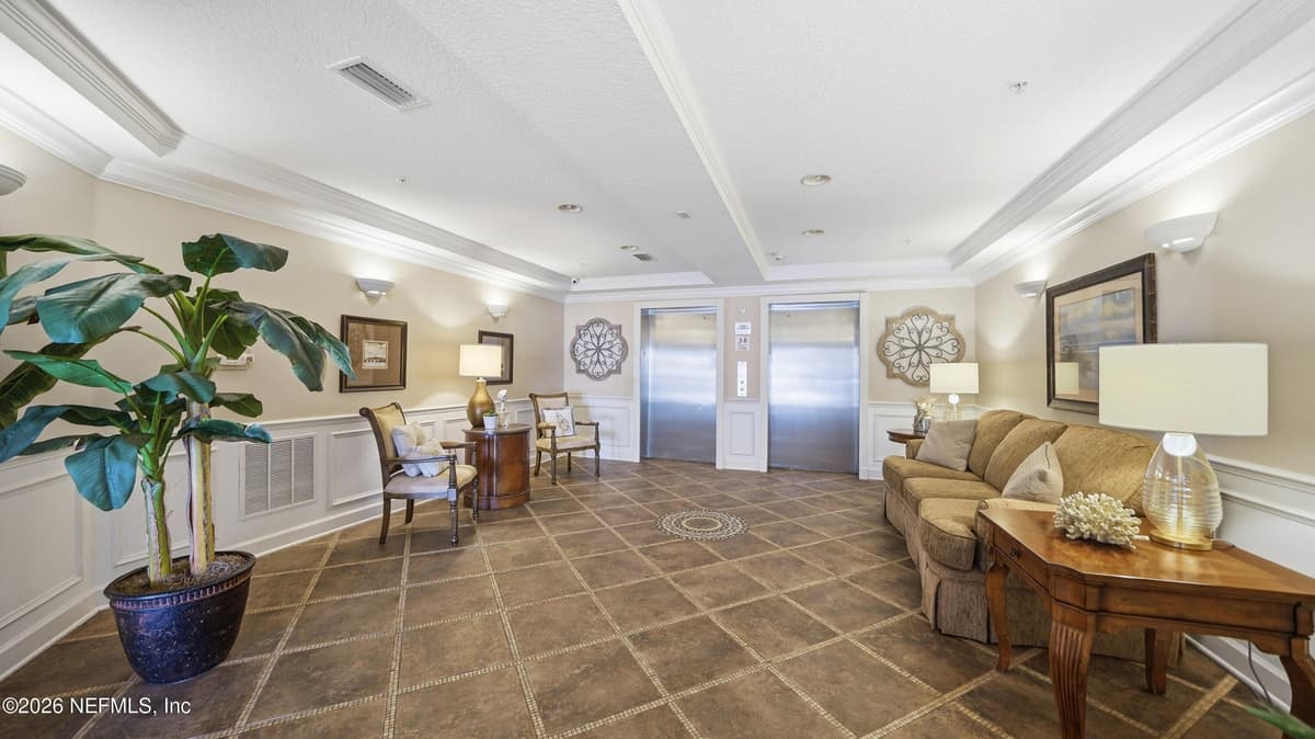 4480 DEERWOOD LAKE Parkway 236, Jacksonville, FL 32216 3