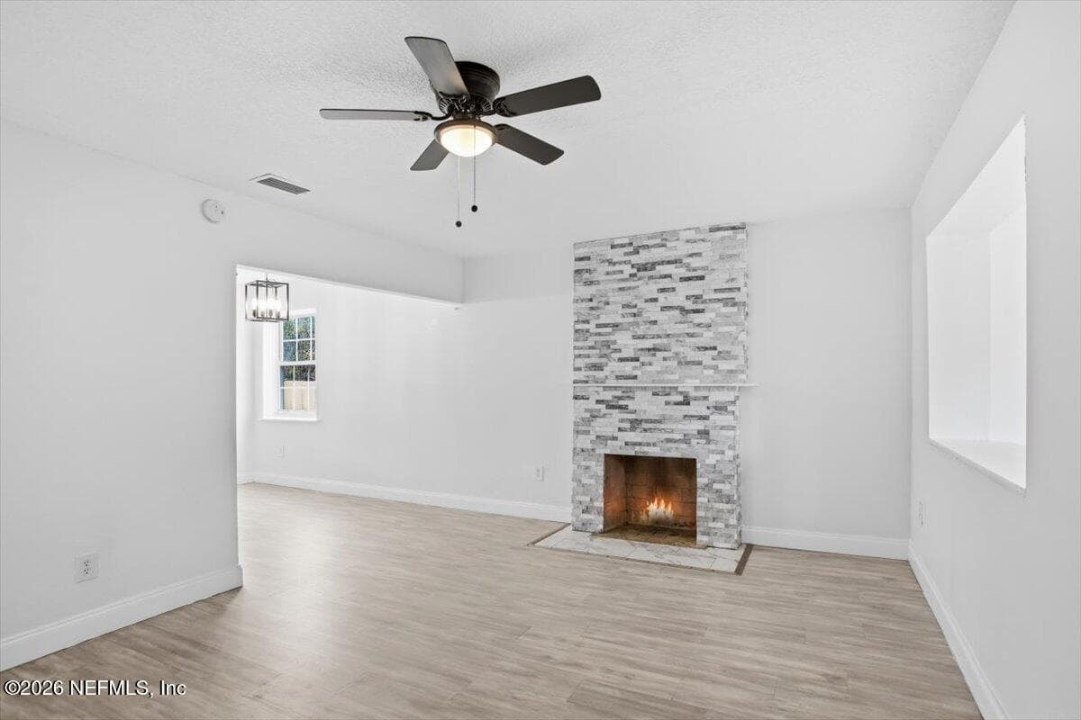 4623 BLOUNT Avenue, Jacksonville, FL 32210 3