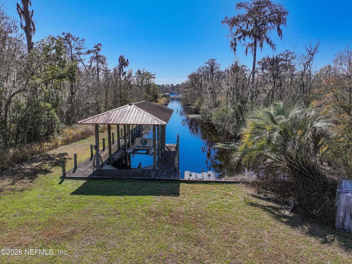 4232 HILLWOOD Road, Jacksonville, FL 32223 3