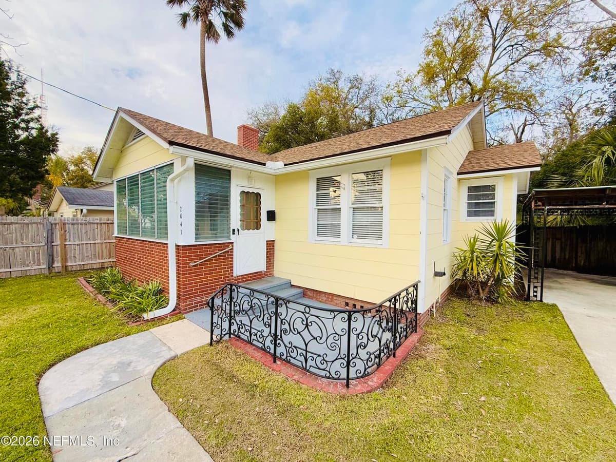 2043 HUNTSFORD Road, Jacksonville, FL 32207 2