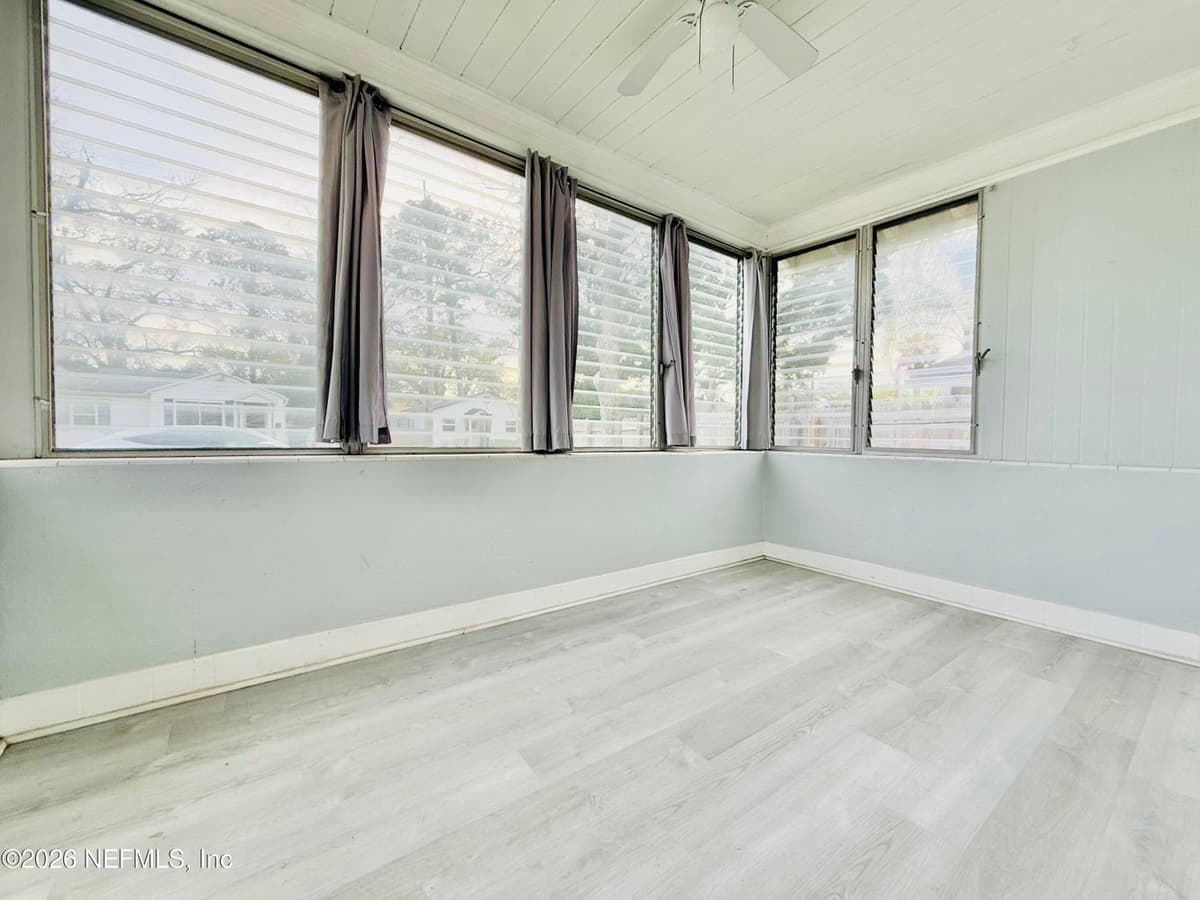 2043 HUNTSFORD Road, Jacksonville, FL 32207 3