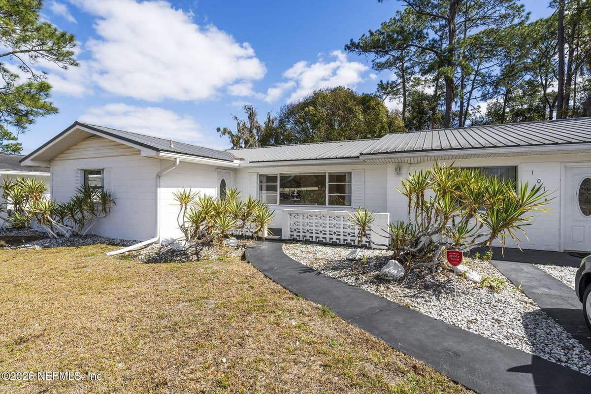 101 E HARRIS Street, Palatka, FL 32177 2