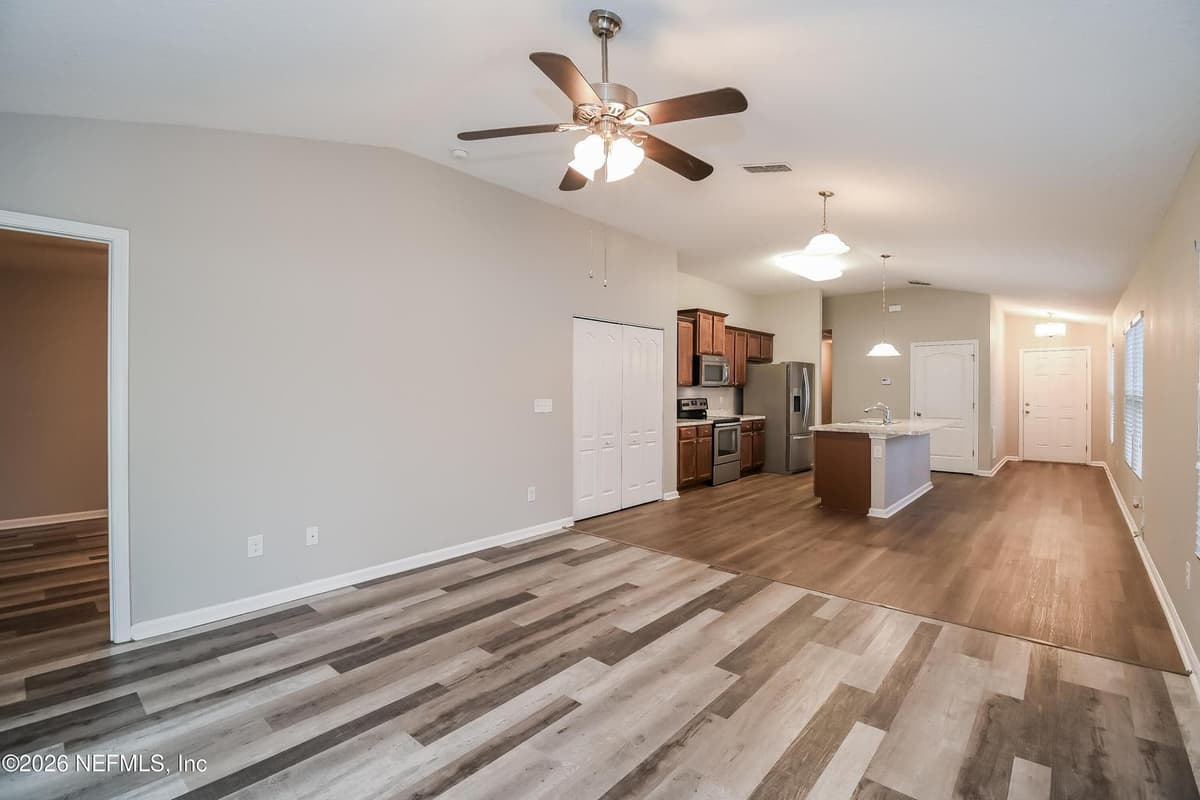8597 JULIA MARIE Circle, Jacksonville, FL 32210 3