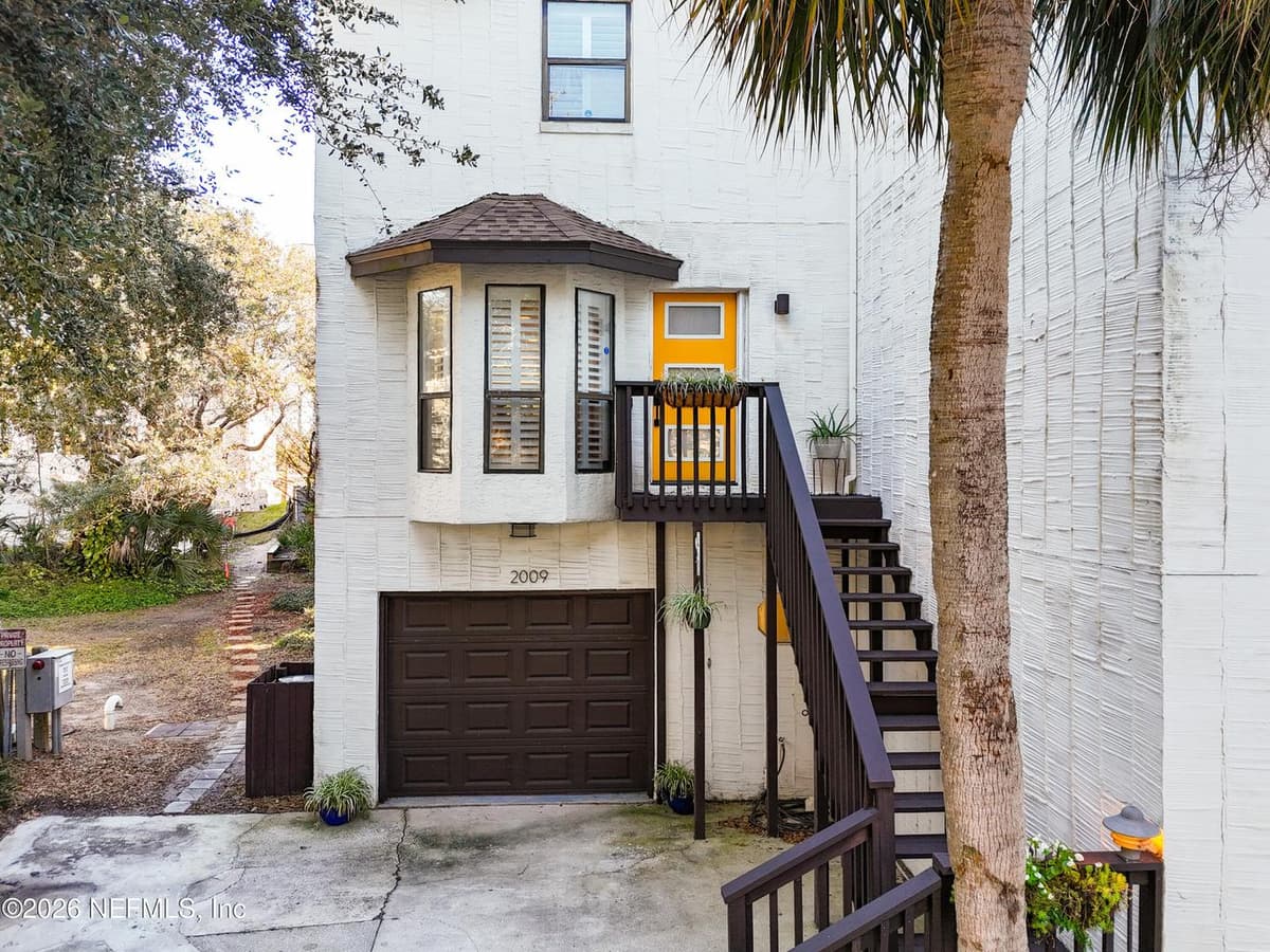 2009 SEMINOLE Road 2009, Atlantic Beach, FL 32233 2