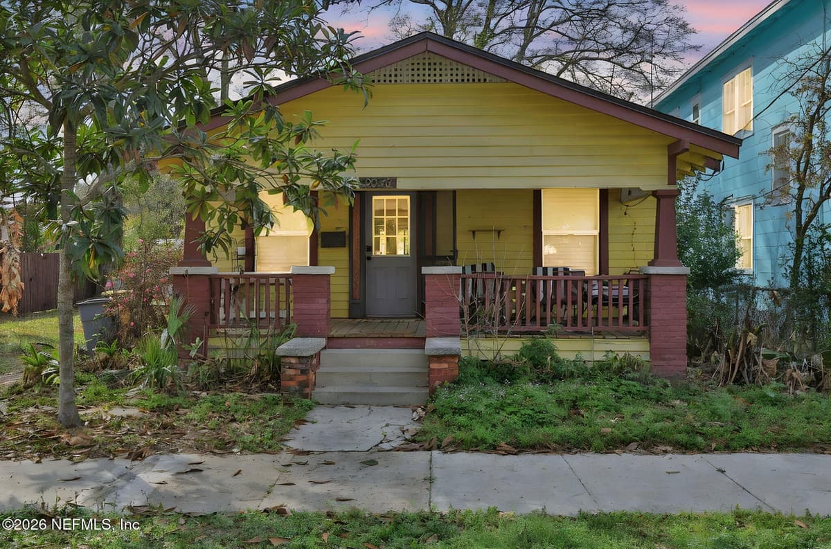 2048 REDWING Street, Jacksonville, FL 32206 2