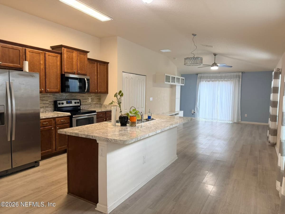 8668 JULIA MARIE Circle, Jacksonville, FL 32210 3