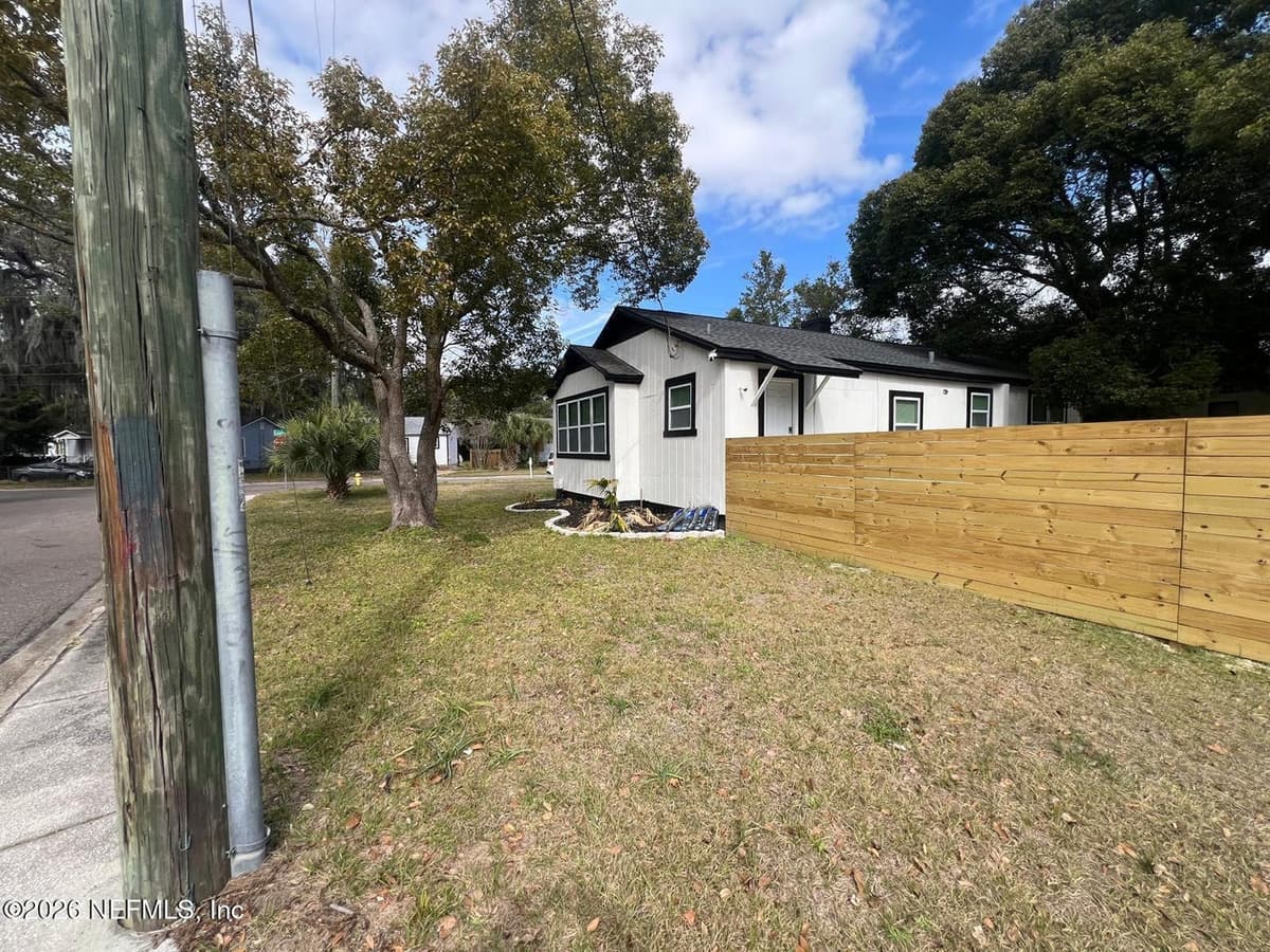 304 LAWTON Avenue, Jacksonville, FL 32208 3