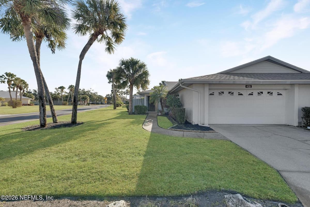4201 CENTER GATE Lane, Sarasota, FL 34233 3