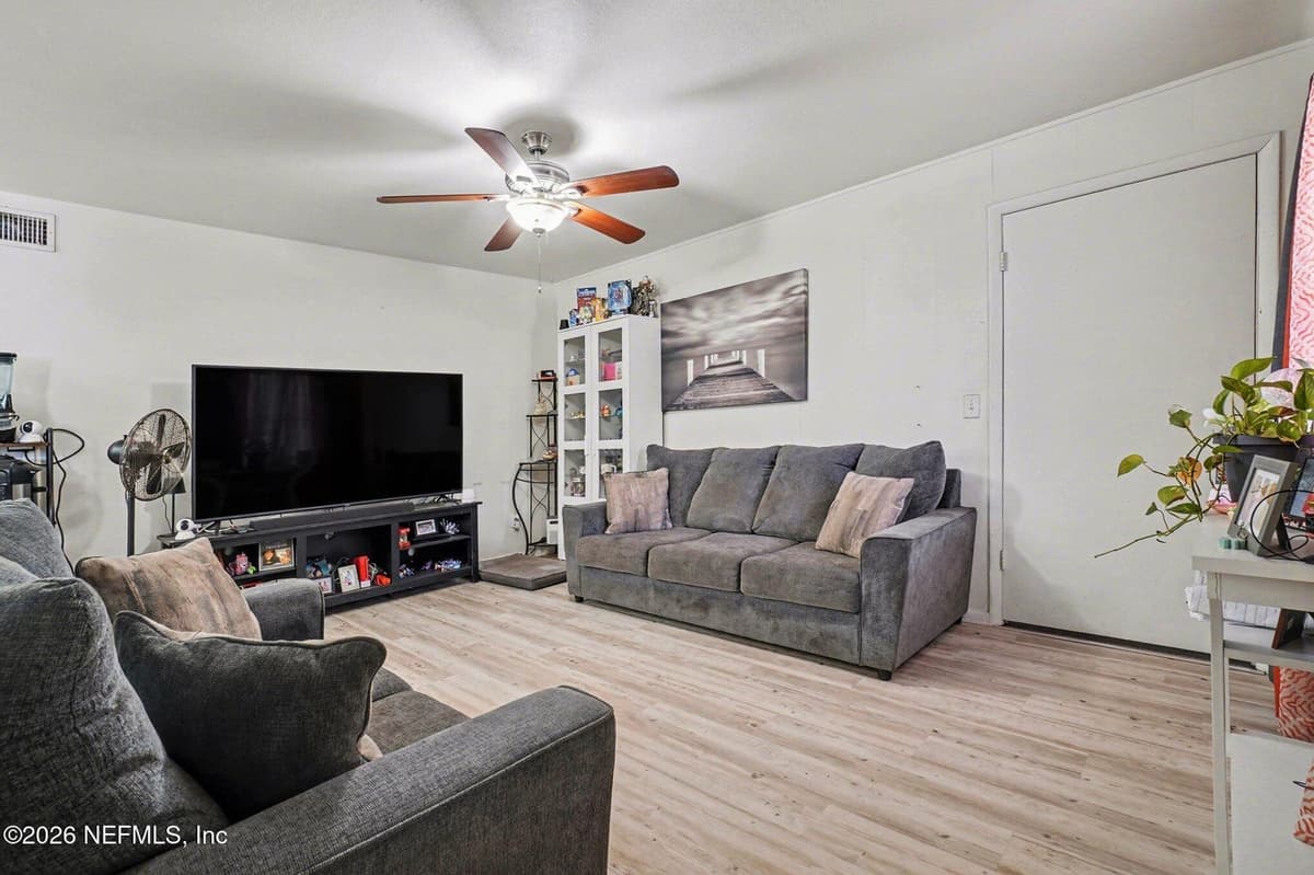 2234 MONTEAU Drive, Jacksonville, FL 32210 2
