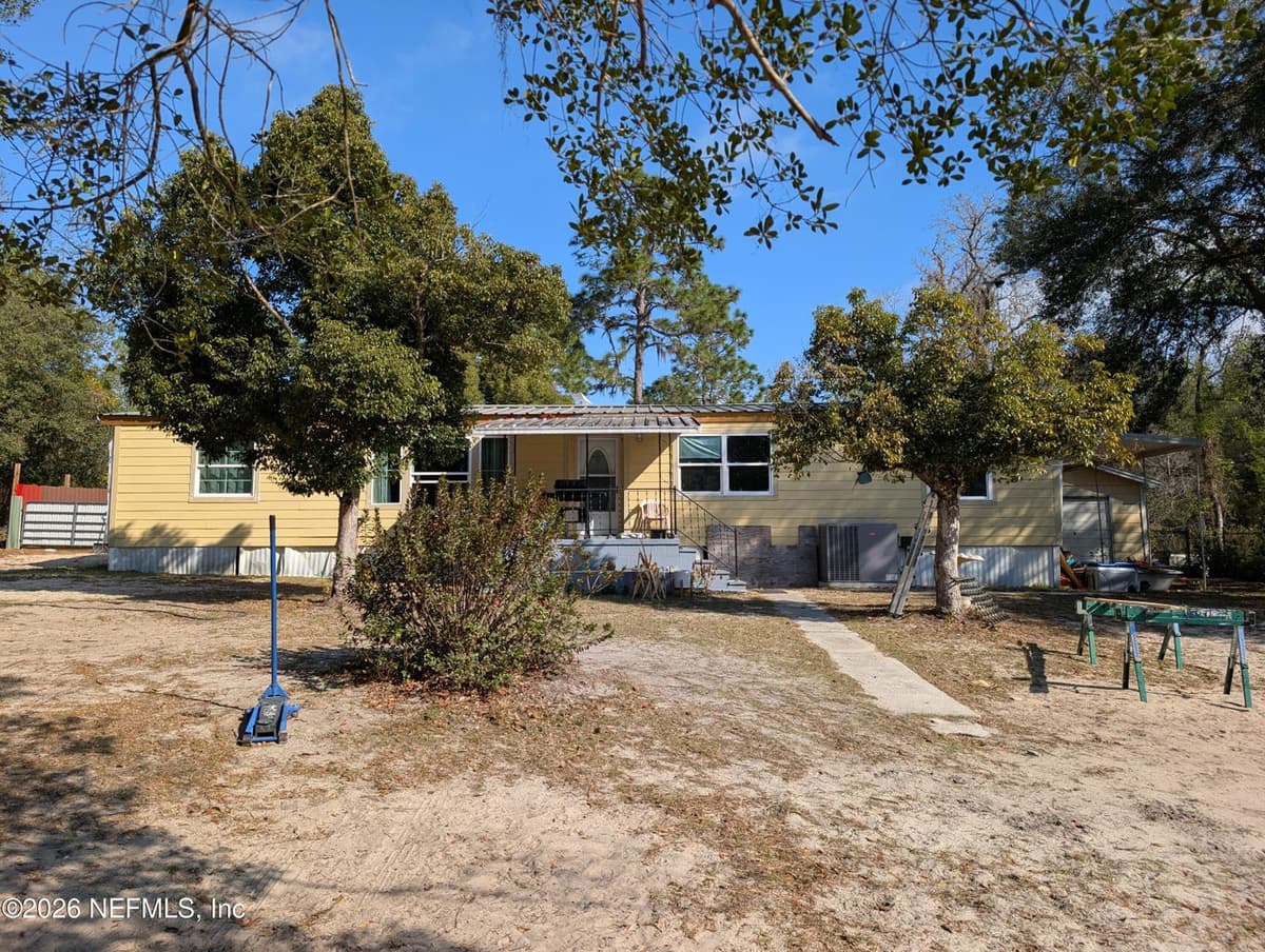 111 SILVER LAKE Drive, Hawthorne, FL 32640 2