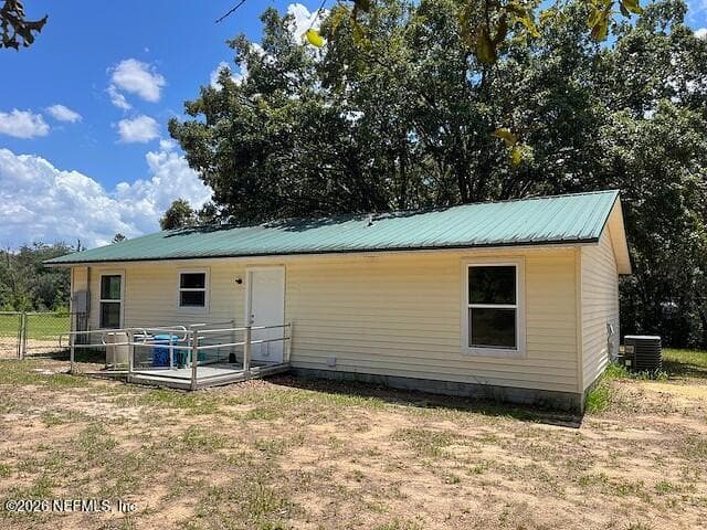 107 MILTON Avenue, Interlachen, FL 32148 3